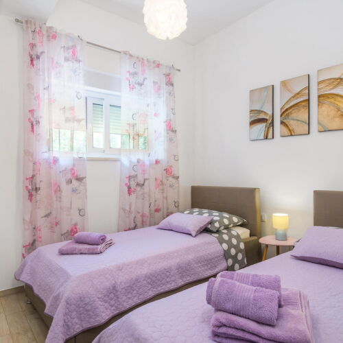 Summer House for 6 Persons