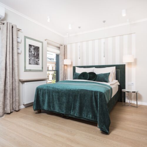 Apartament business cu aer conditionat pentru 2 pers. (se inchirieaza doar integral)