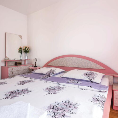 Summer House for 6 Persons