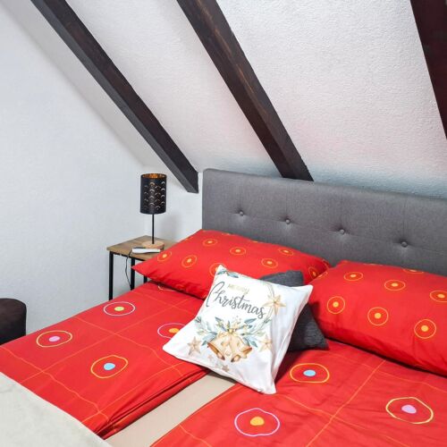 Casă de vară pentru 8 pers. (se inchirieaza doar integral)