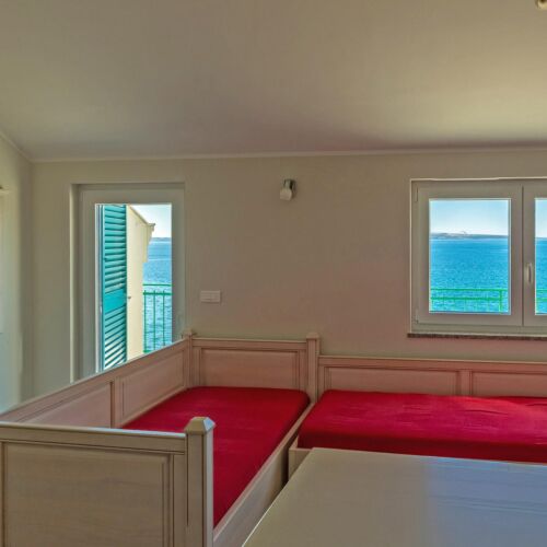 Casă de vară pentru 16 pers. (se inchirieaza doar integral)