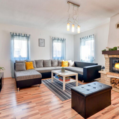 Summer House for 6 Persons