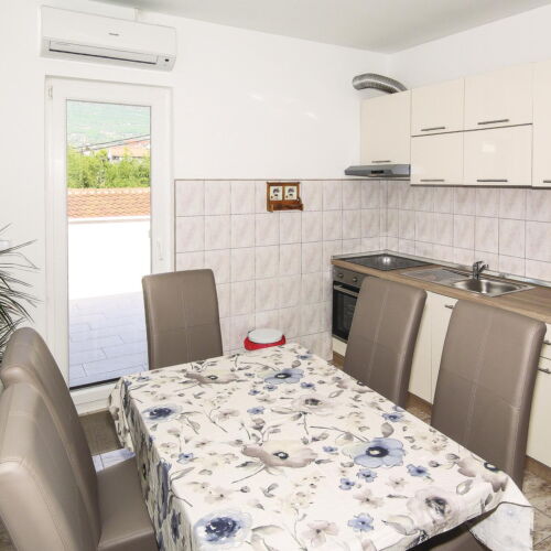 Summer House for 11 Persons