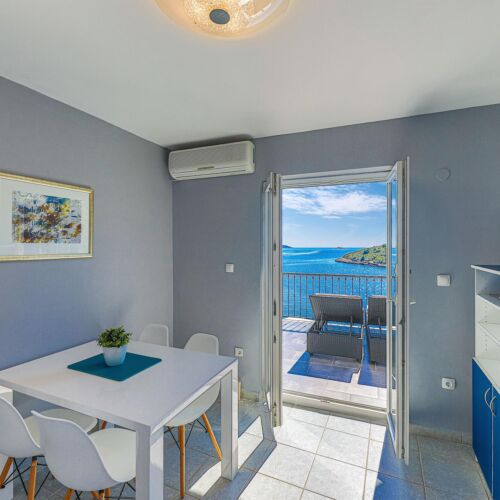 Summer House for 12 Persons