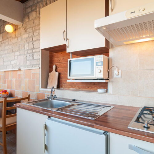 Apartament pentru 2 pers. (se inchirieaza doar integral)