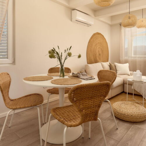 Casă de vară pentru 8 pers. (se inchirieaza doar integral)