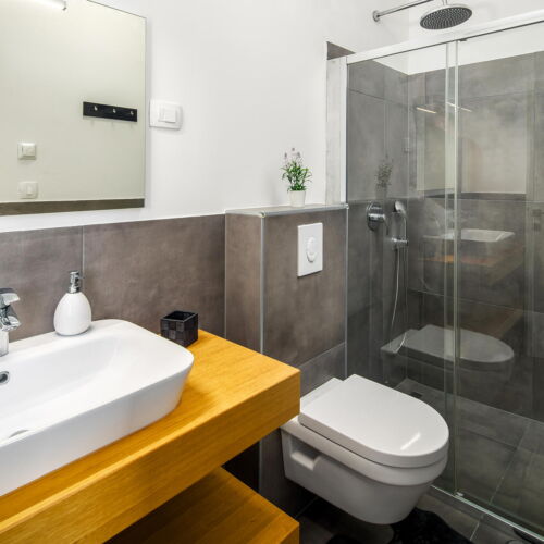 Casă de vară pentru 8 pers. (se inchirieaza doar integral)