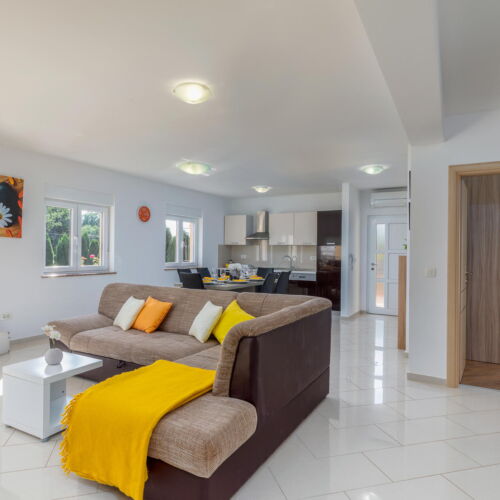 Casă de vară pentru 12 pers. (se inchirieaza doar integral)