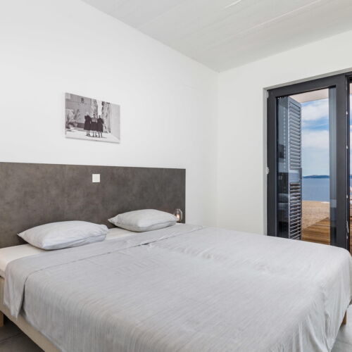 Casă de vară pentru 8 pers. (se inchirieaza doar integral)