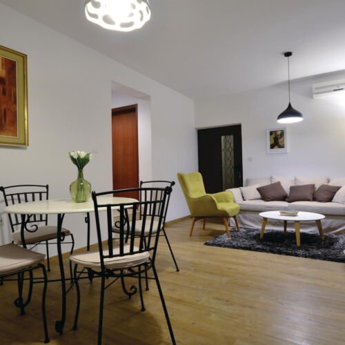 Summer House for 11 Persons