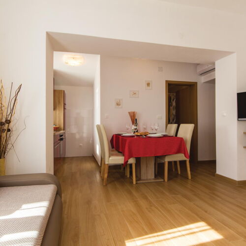 Summer House for 4 Persons