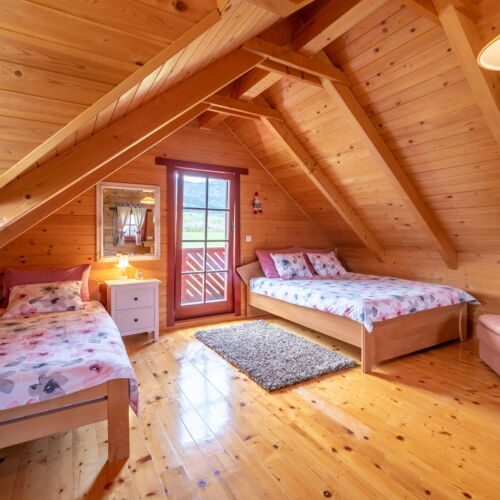 Casă de vară pentru 4 pers. (se inchirieaza doar integral)