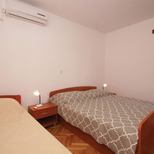 Apartament pentru 8 pers. (se inchirieaza doar integral)