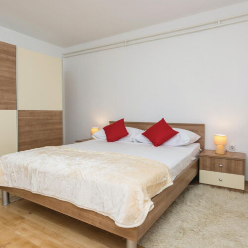 Casă de vară pentru 12 pers. (se inchirieaza doar integral)