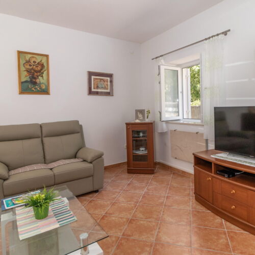 Summer House for 4 Persons