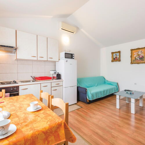 Casă de vară pentru 4 pers. (se inchirieaza doar integral)