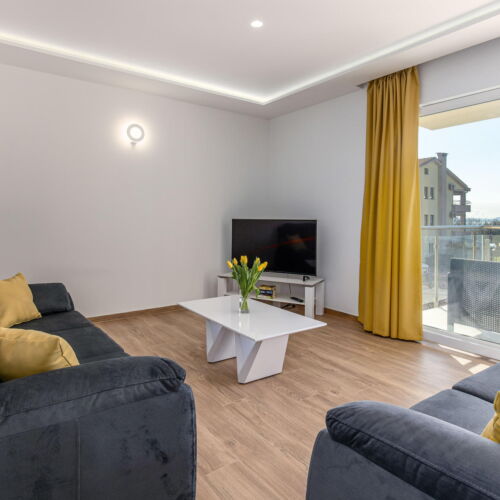 Apartament pentru 6 pers. (se inchirieaza doar integral)