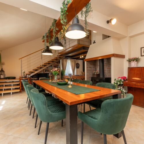 Casă de vară pentru 8 pers. (se inchirieaza doar integral)