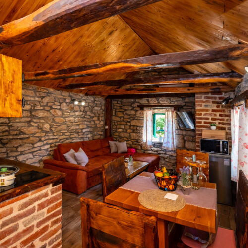 Chata (jako celek) pro 8 os.