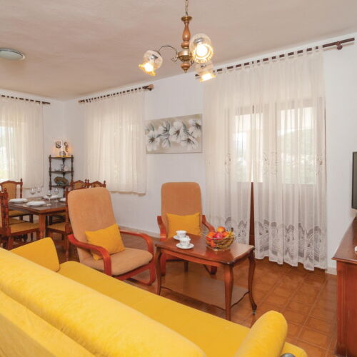 Za 10 osoba(e) ljetnikovac