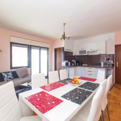 Apartament 6-osobowy 