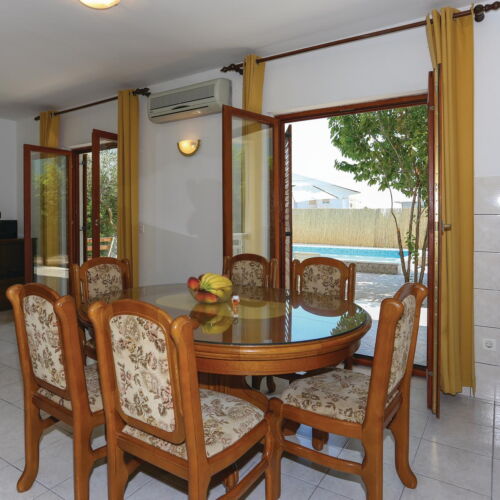 Summer House for 12 Persons