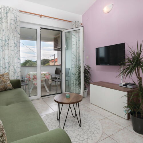 Apartament pentru 4 pers. (se inchirieaza doar integral)