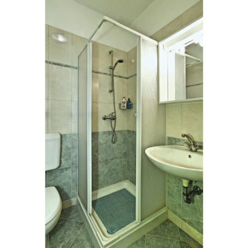 Apartament pentru 4 pers. (se inchirieaza doar integral)