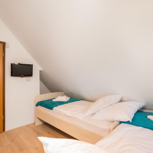 Casă de vară pentru 8 pers. (se inchirieaza doar integral)