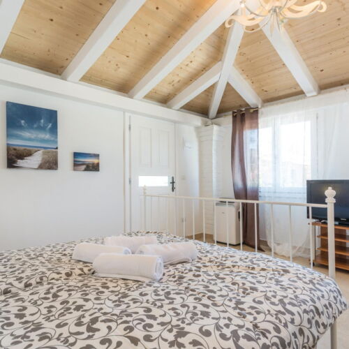 Casă de vară pentru 10 pers. (se inchirieaza doar integral)