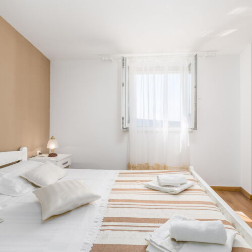 Casă de vară pentru 4 pers. (se inchirieaza doar integral)