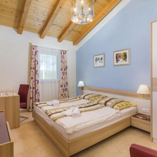 Za 10 osoba(e) ljetnikovac