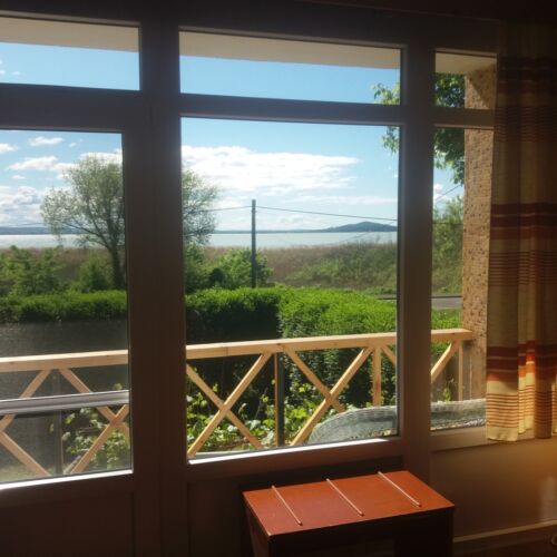 King Suita pro 6 os. se 3 ložnicemi s výhledem na jezero