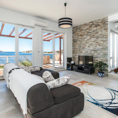 Summer House for 8 Persons