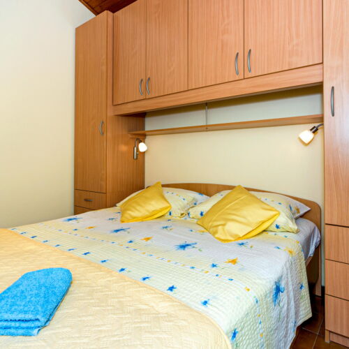 Apartament pentru 4 pers. (se inchirieaza doar integral)