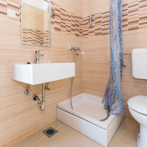 Casă de vară pentru 10 pers. (se inchirieaza doar integral)