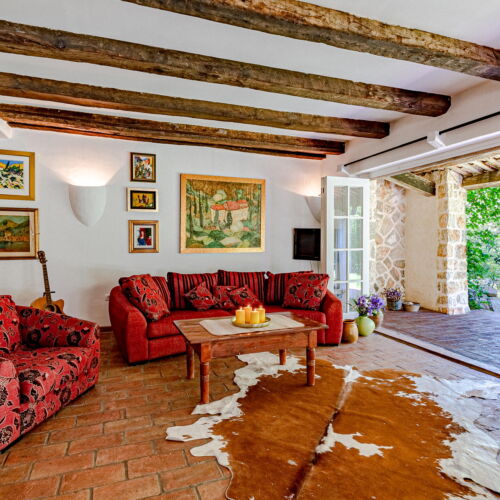 Casă de vară pentru 6 pers. (se inchirieaza doar integral)