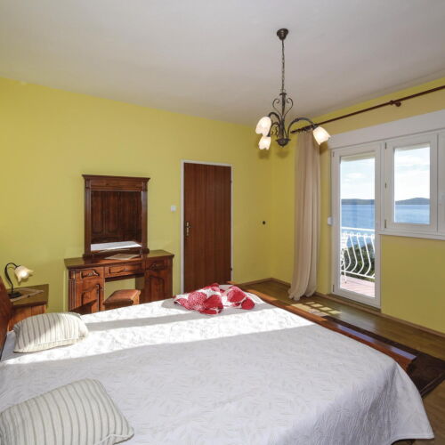 Apartament pentru 7 pers. (se inchirieaza doar integral)