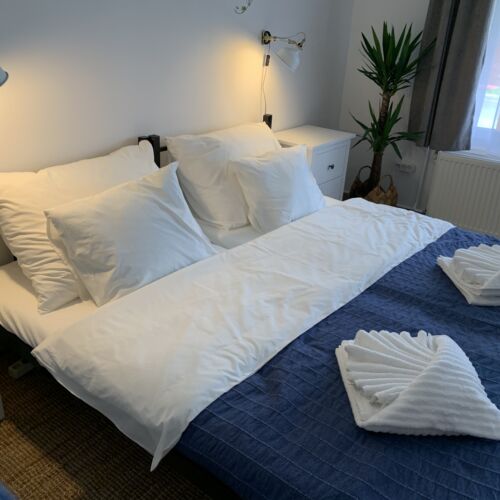 Whole House Family Apartment for 4 Persons (extra bed available)