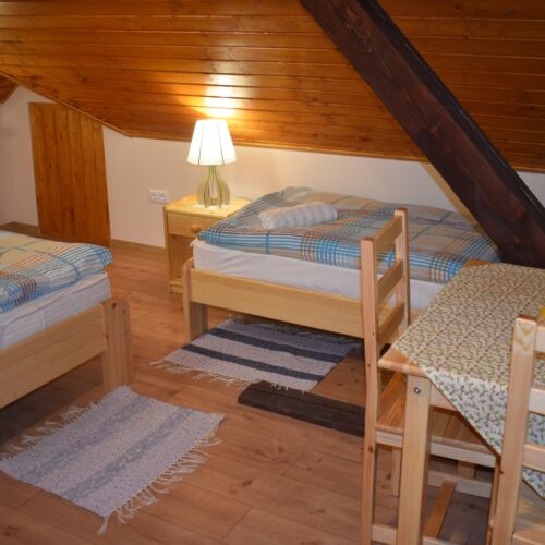 Pokój 2-osobowy na poddaszu z klimatyzacją