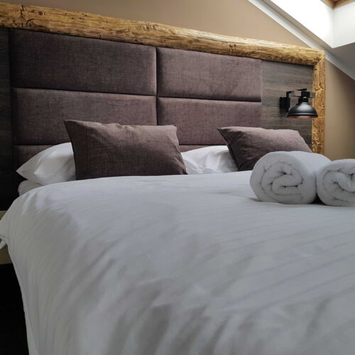 Pokoj s vlastní kuchyňkou pro 4 os. v podkroví