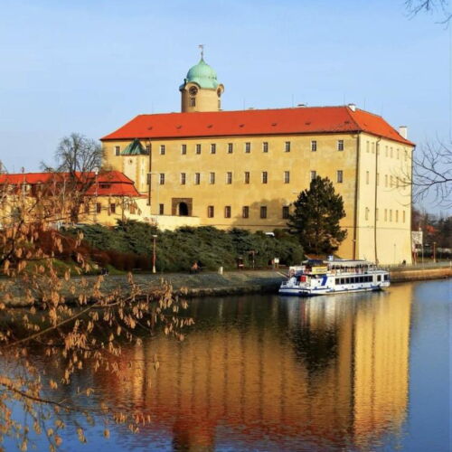 Apartment for 4 Persons with Shower and Kitchenette