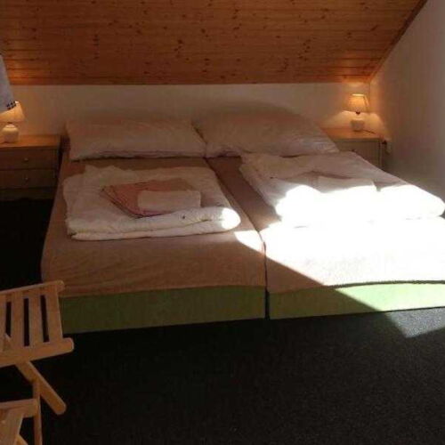 Apartman se sprchou s vlastní kuchyňkou pro 5 os.