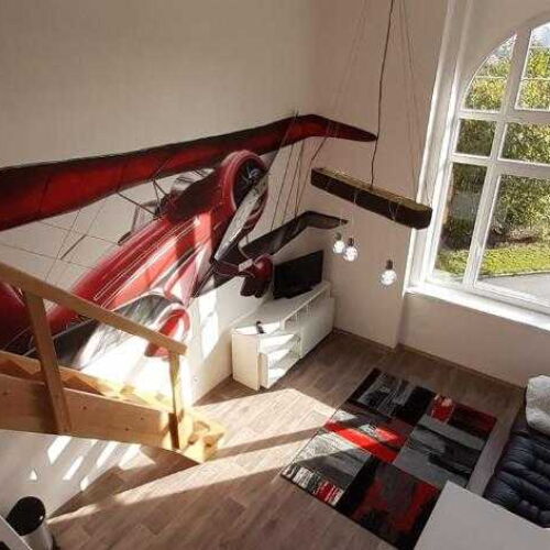 Apartman se sprchou s privátní koupelnou mimo apartmán s manželskou postelí s 1 ložnicí