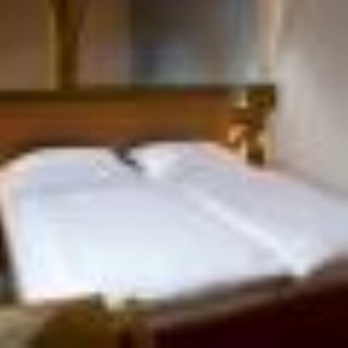 1-Room Air Conditioned Apartment for 2 Persons with Shower
