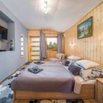 Forest View Panoramic Holiday Home for 8 Persons (extra beds available)