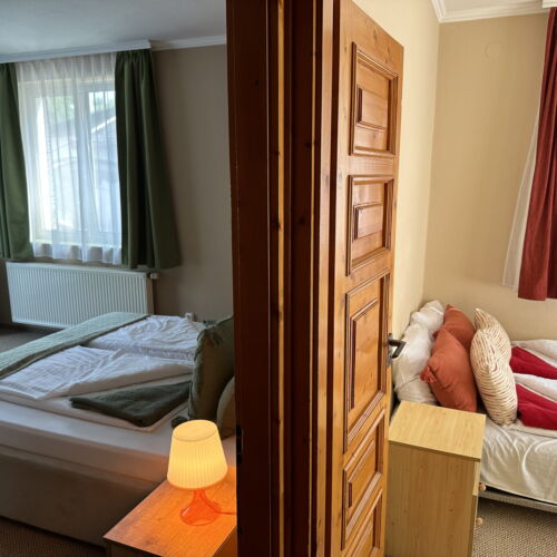 Apartament familial(ă) la parter cu 2 camere pentru 5 pers.