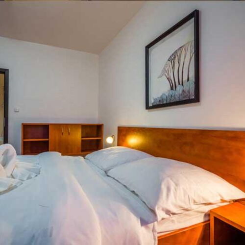 Apartament cu duș pentru 2 pers.