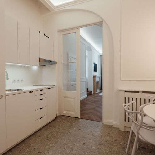 Apartament cu duș cu chicinetă proprie pentru 2 pers. (se poate solicita pat suplimentar)