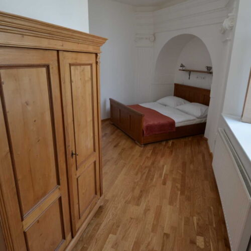 Apartament cu duș cu chicinetă proprie pentru 4 pers.